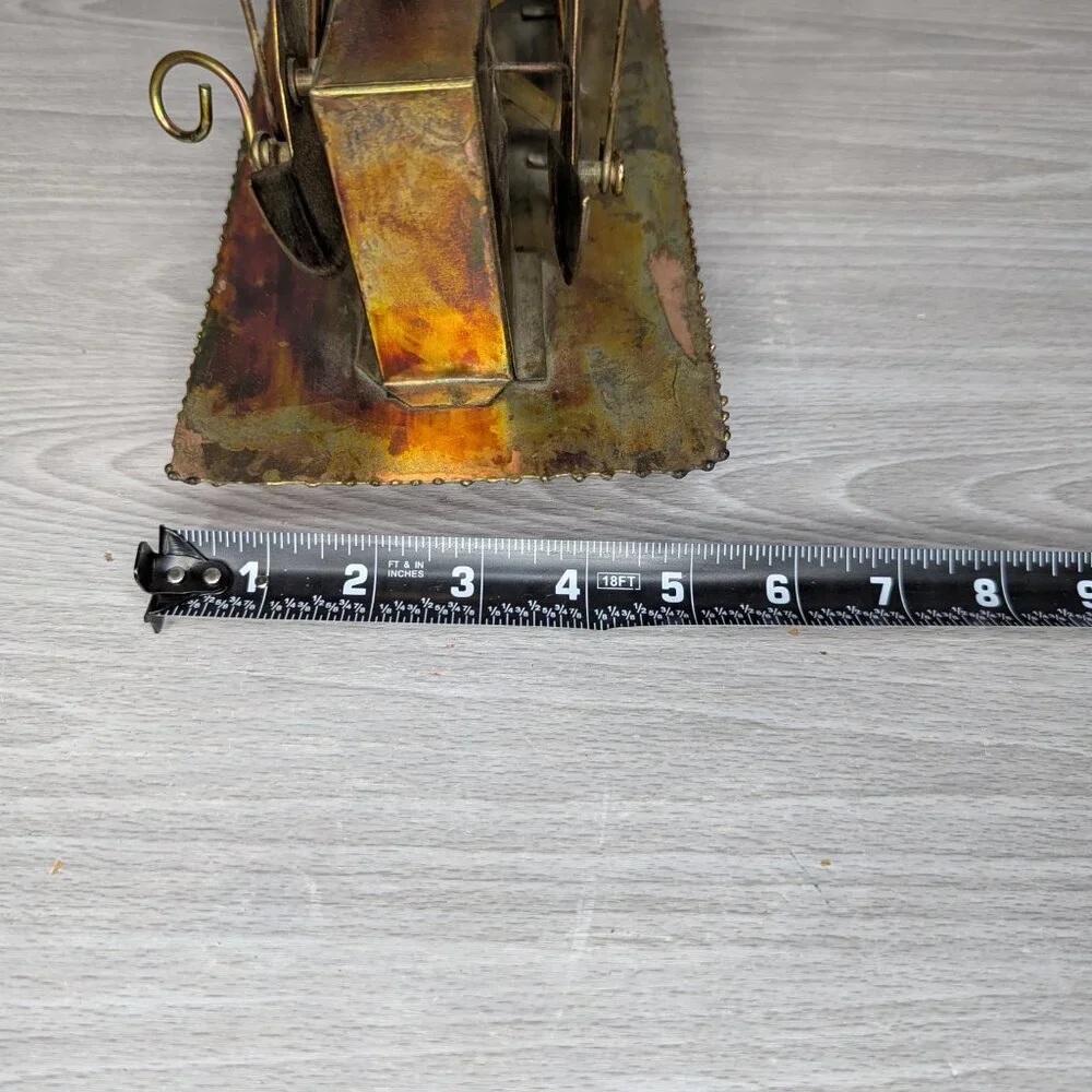 Vintage metal oil